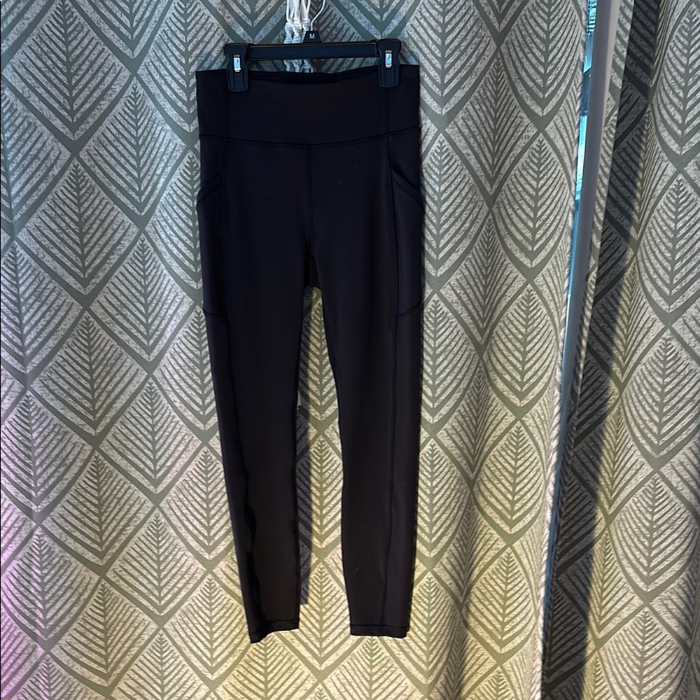 GUC Lululemon Invigorate High Rise Tight w/pockets 25”